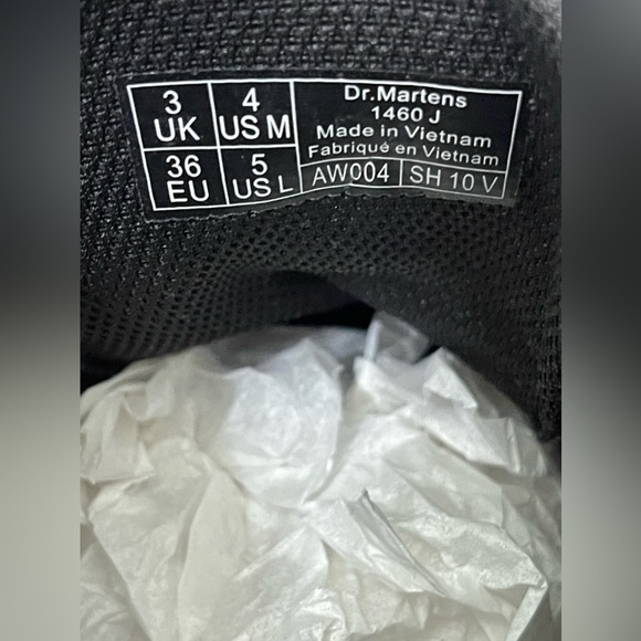Dr. Martens 1460-J Emboss Reptile Lace-Up Zipper Black Boots Youth Size 4 - Picture 11 of 11